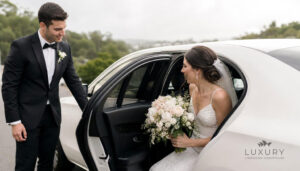 How to Choose the Right Vehicle for a Wedding Transport